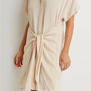 Forever 21 Contemporary Cream Tie-Front Dress size XS‎